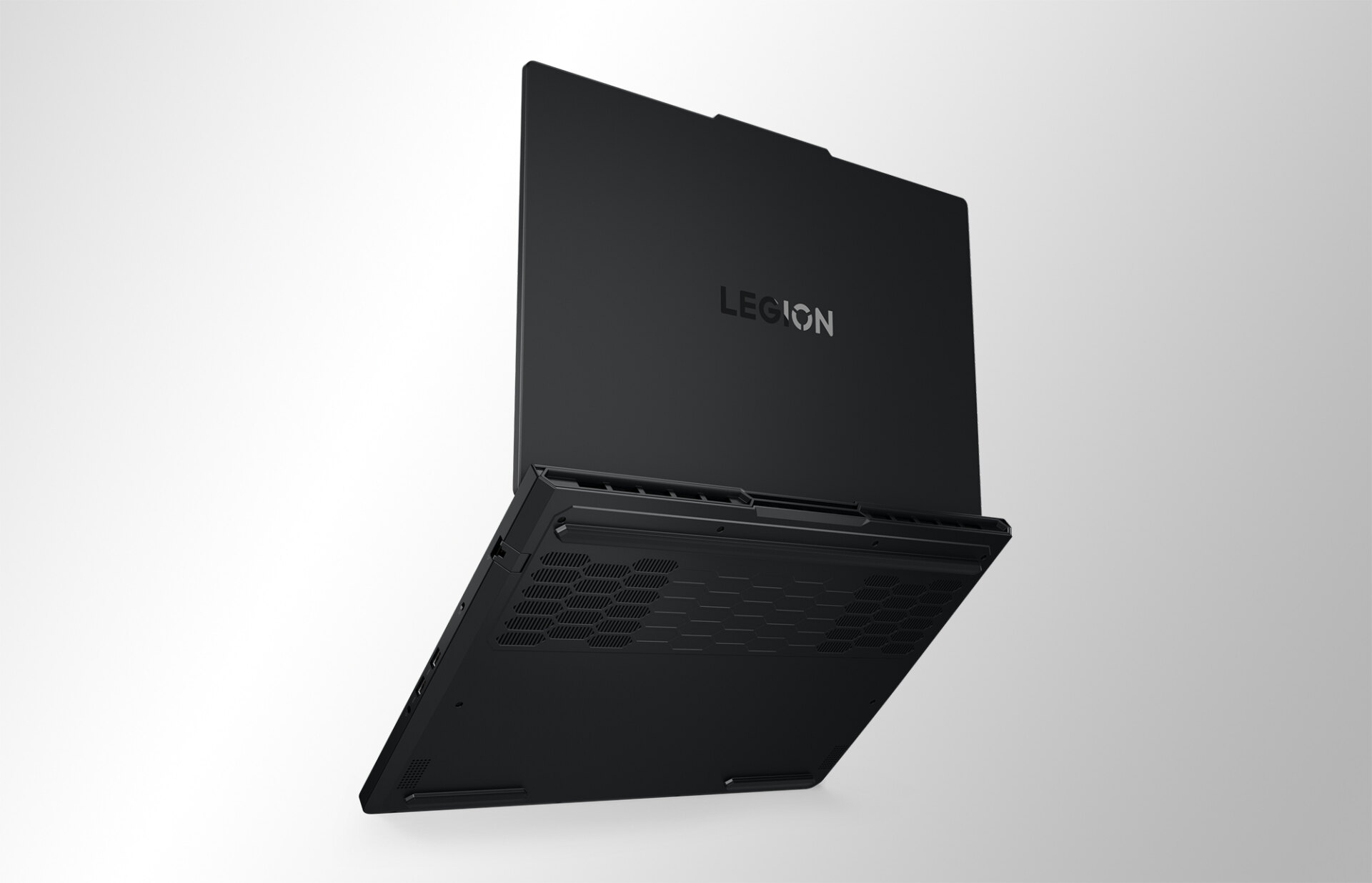 Legion_Pro_5_Gen_10_AMD_slide04